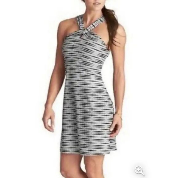 NWOT ATHLETA KIKI SWIM DRESS BLK/WHITE/GREY  W/ADJ STRAPS&BUILT IN BRA - Picture 2 of 11